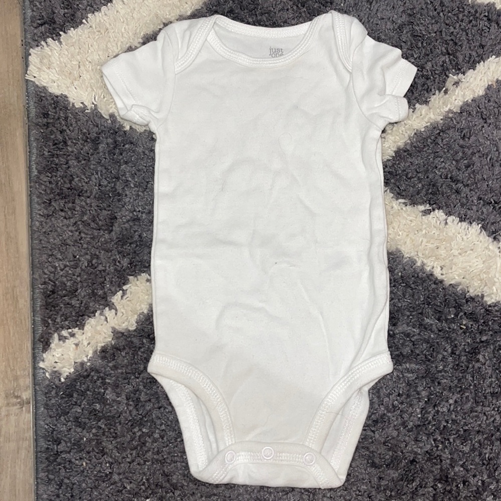 Plain onesie